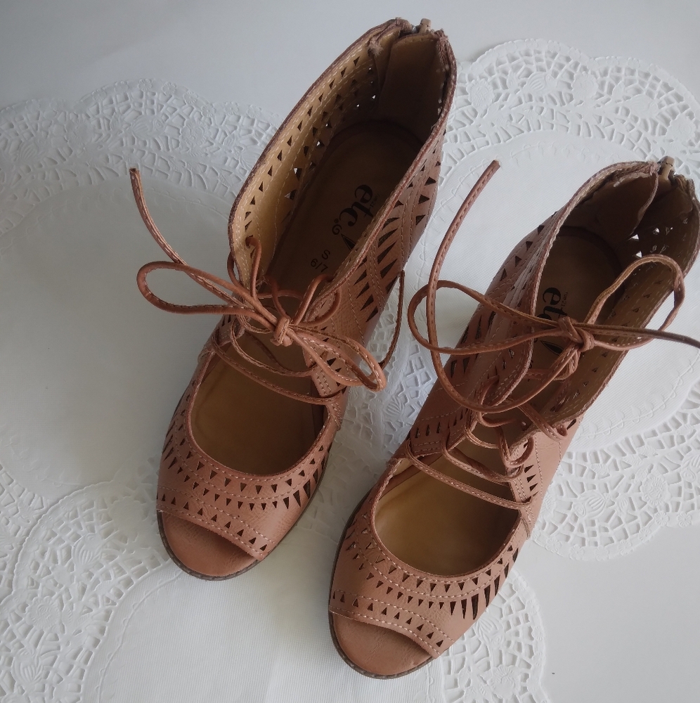Stappy block heels - Picture 2 of 11